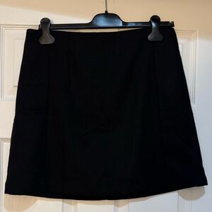 Black Mango Skirt